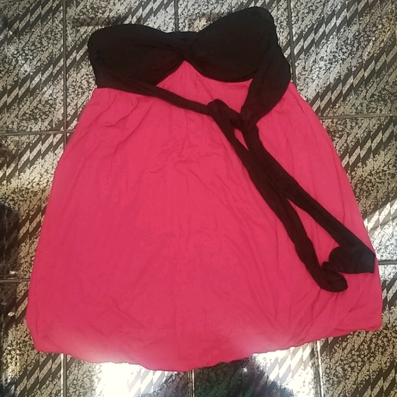 Tops - hot pink strapless top